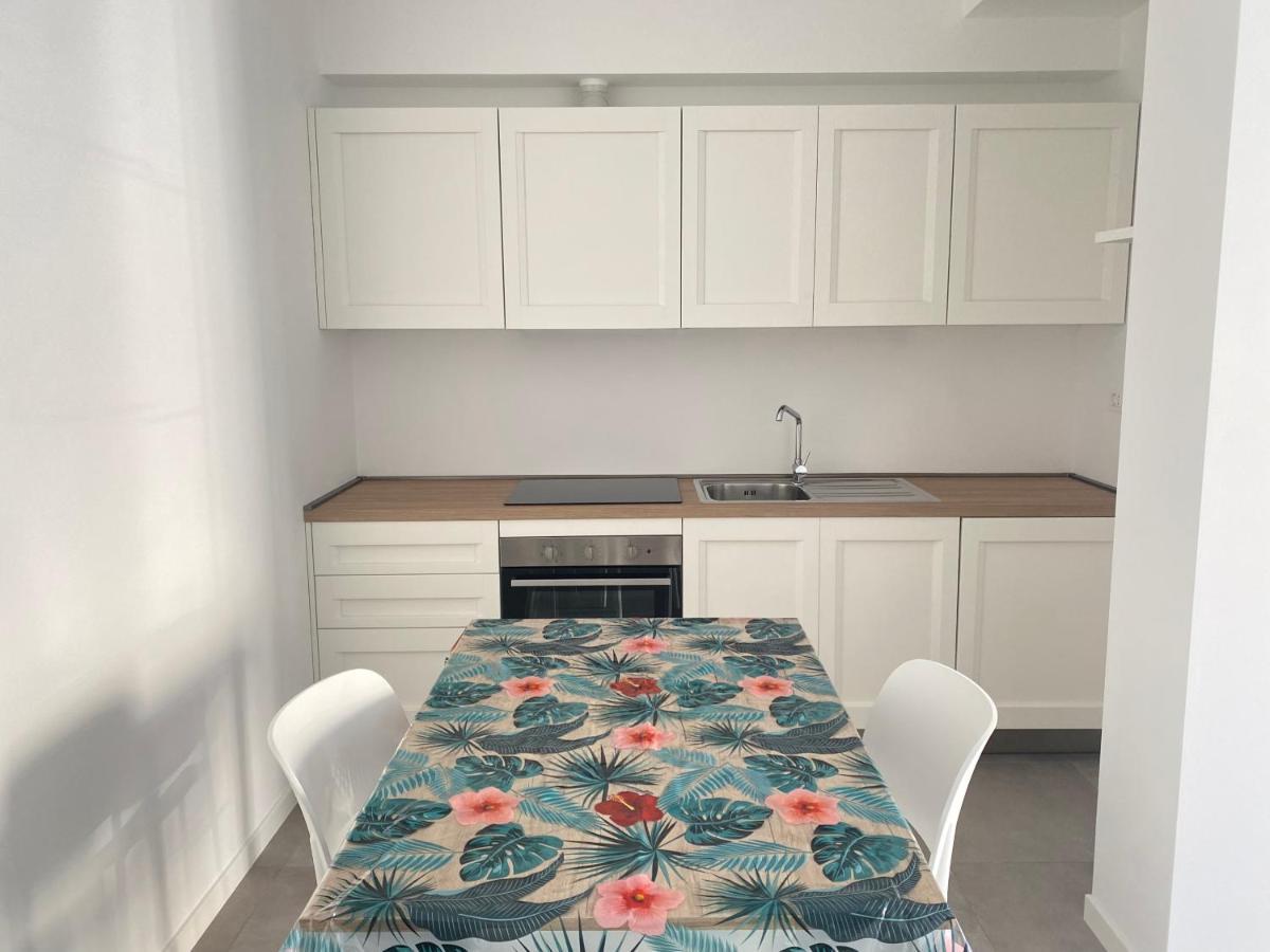 Nuovo Bilocale Super Accessoriato Con Spazio Esterno Apartment Sirolo Exterior foto